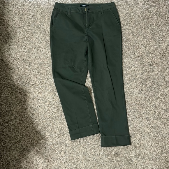 Green ankle pants, cuffed - Picture 1 of 4
